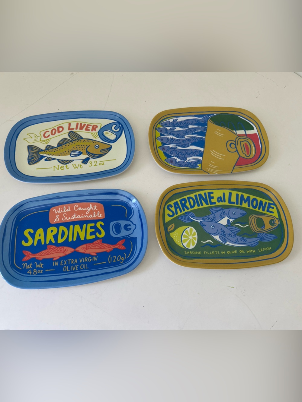 Set of 4 Vintage-Style Sardine & Fish Appetizer Trays Coastal Life Melamine NEW - Picture 13 of 15